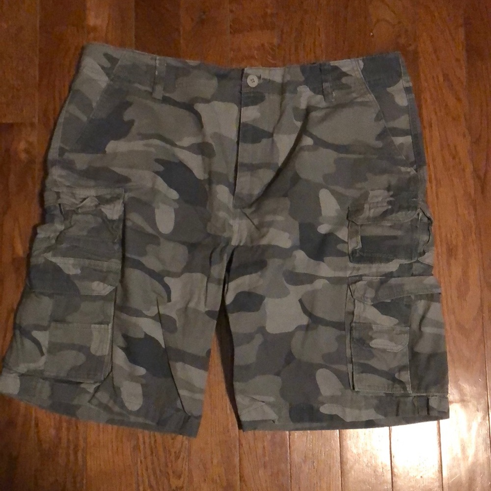 OP Camouflage Cargo Jean Shorts.